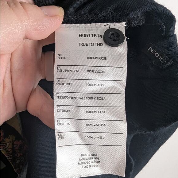 Volcom Stone Row Collection Multicolor Crescent Paisley Poncho Top One Size Boho - Picture 8 of 9